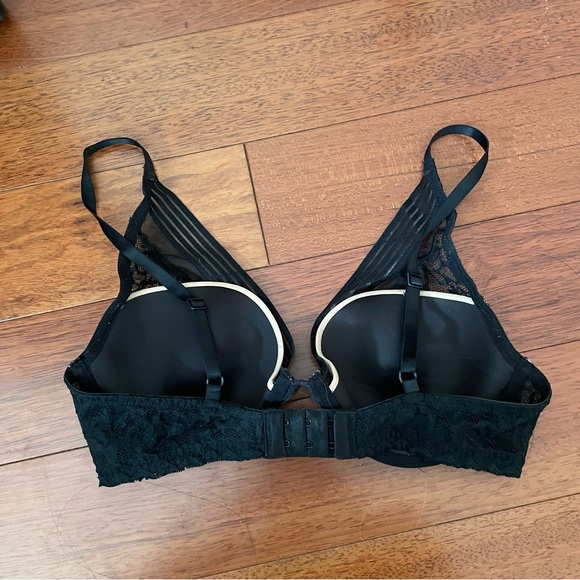 Calvin Klein Vixen Molded Lace Bra - Picture 4 of 7